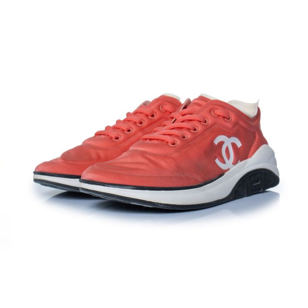 Chanel 19P pink lycra CC logo low top trainers